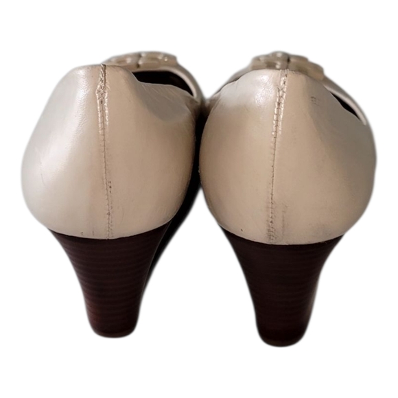 Tory Burch Women's Cream Wedge Shoes - Picture 3 of 8